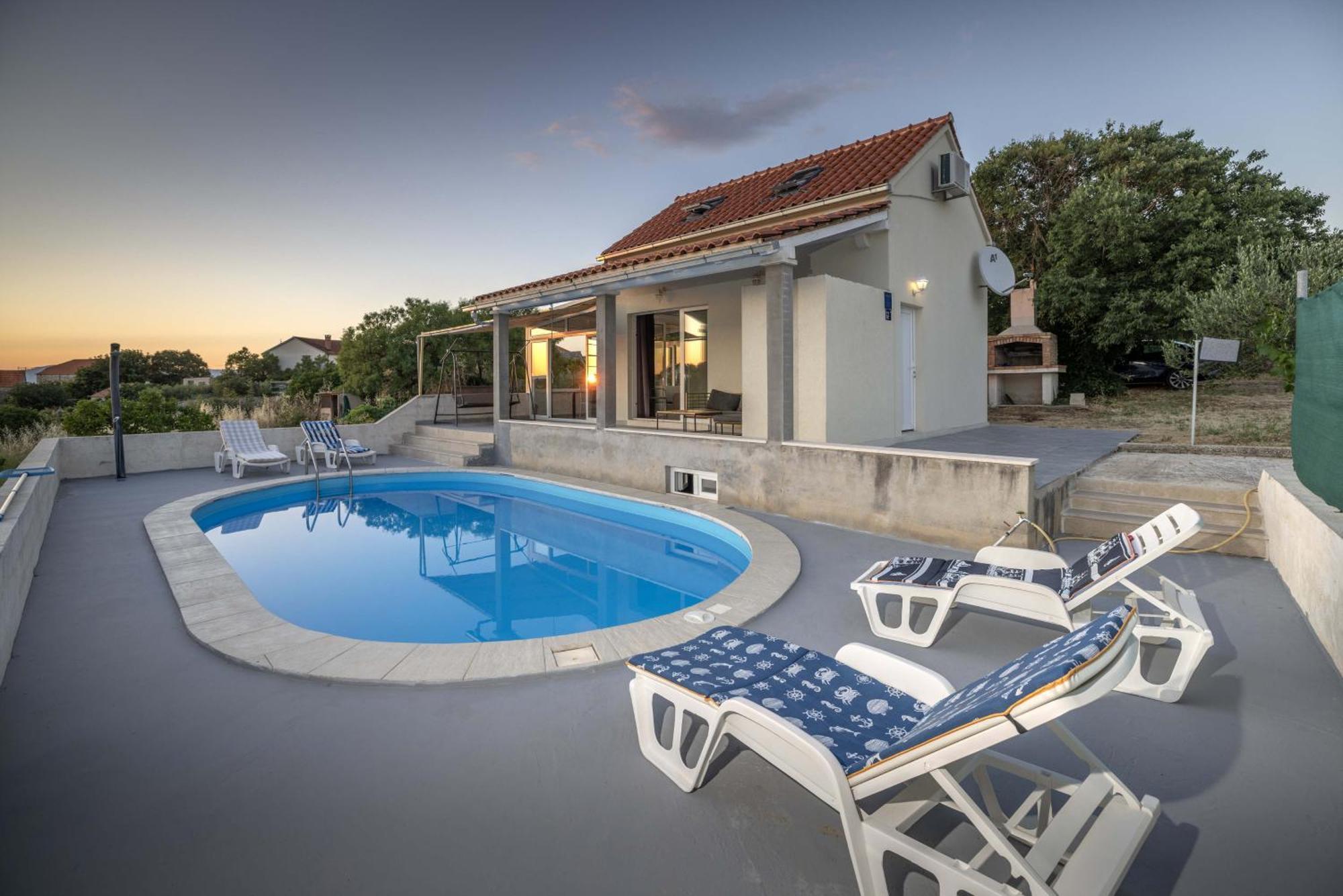 Villa Baras Garden - House With Pool Mirce 外观 照片